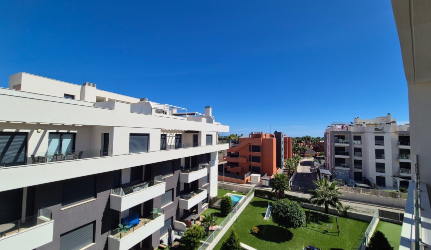 Reventa - Ático -
Orihuela - Inland