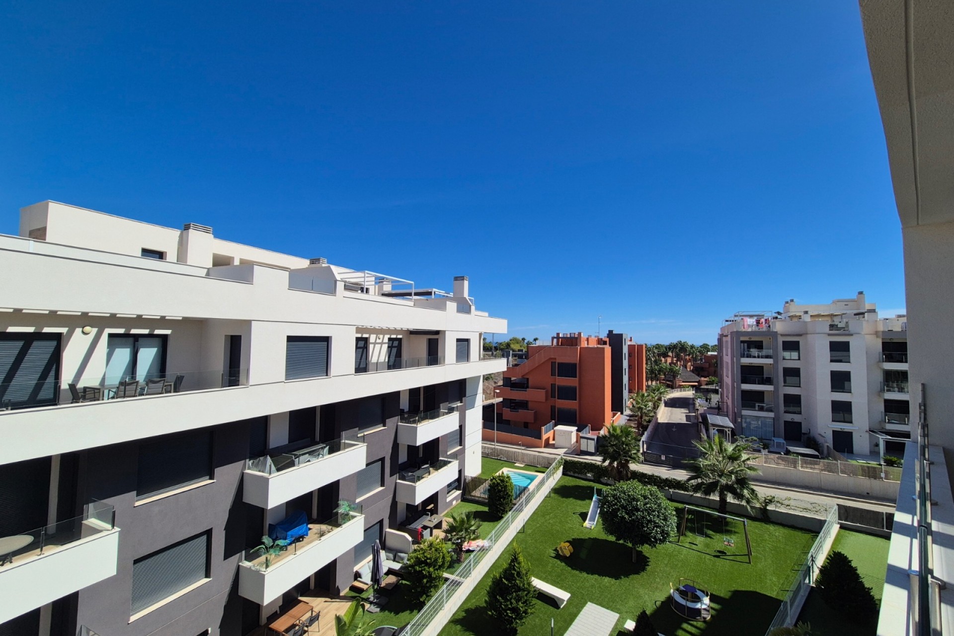 Reventa - Ático -
Orihuela - Inland