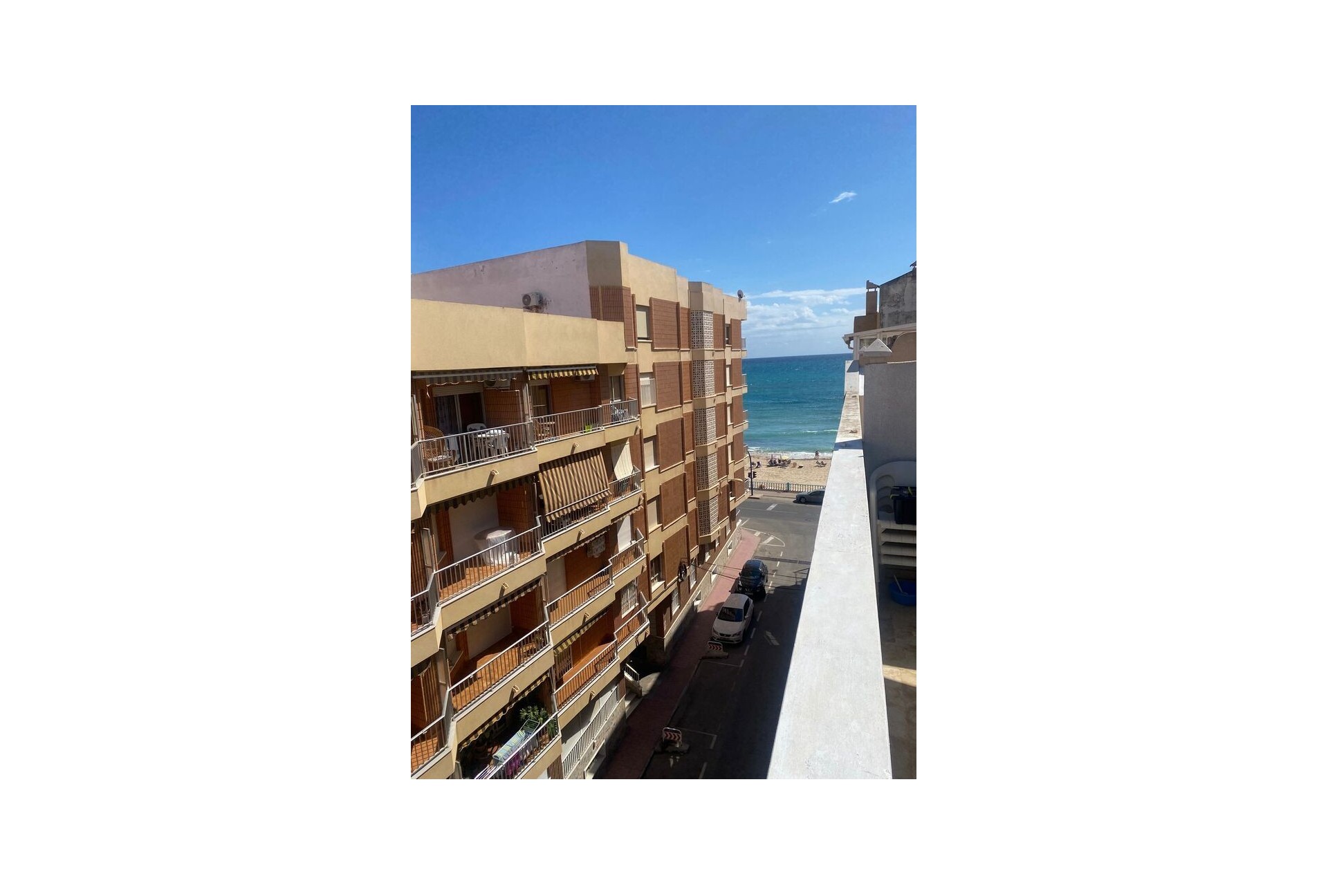 Reventa - Ático -
Playa De Los Locos - Costa Blanca
