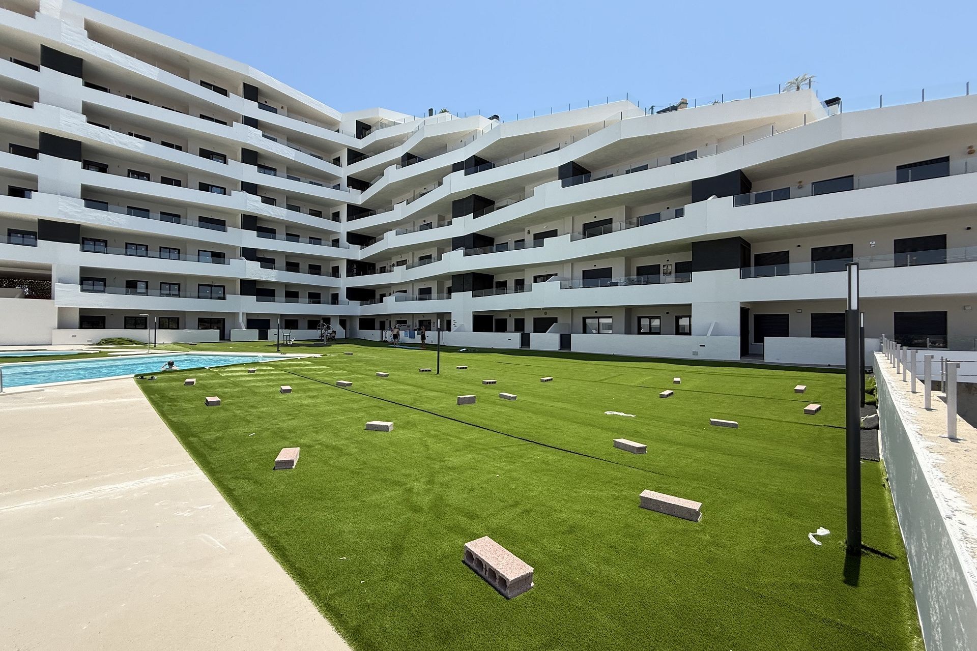 Reventa - Ático -
San Miguel de Salinas - Inland