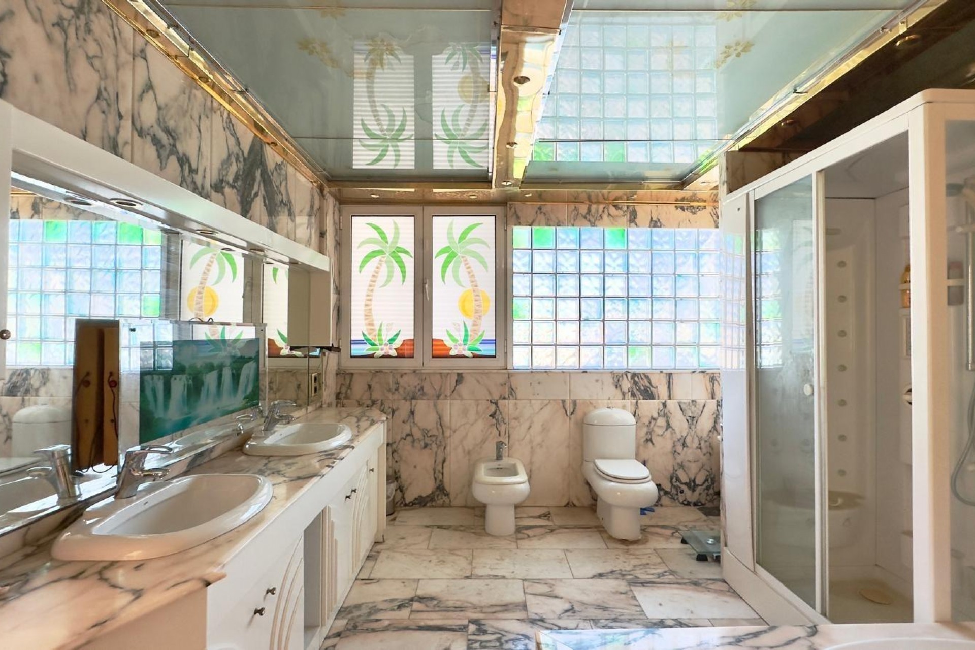 Reventa - Ático -
Torrevieja - Centro