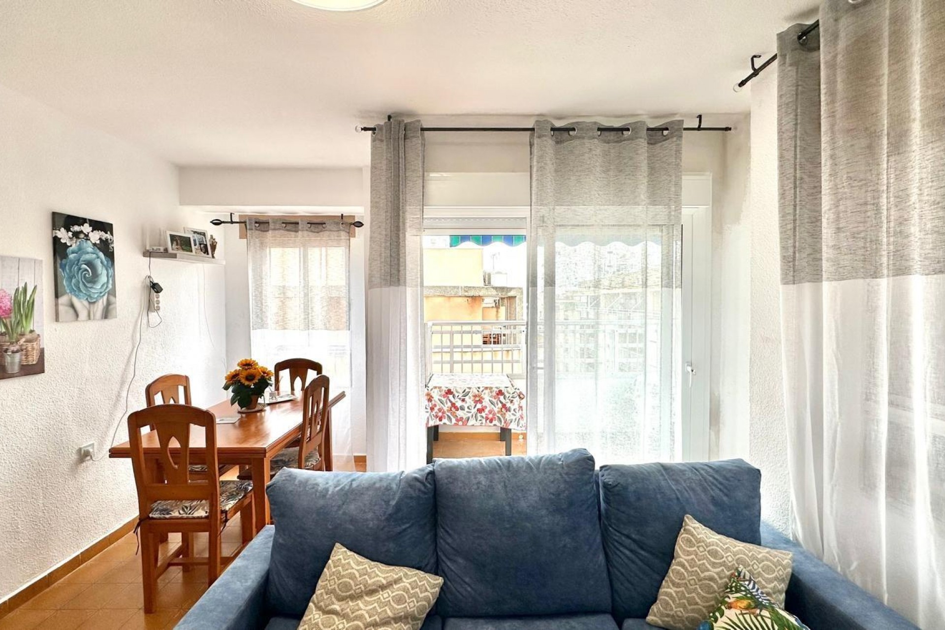 Reventa - Ático -
Torrevieja - Centro