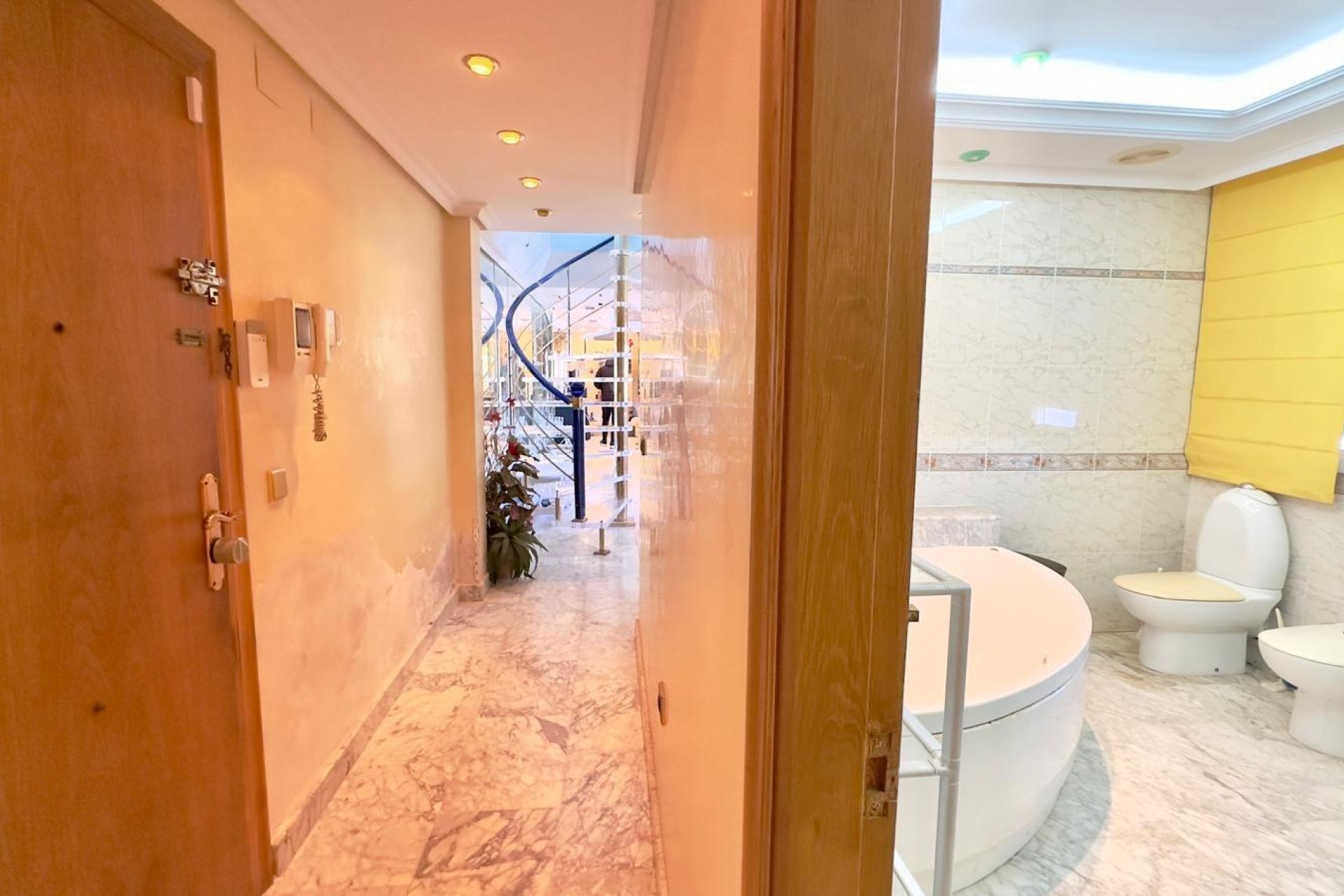 Reventa - Ático -
Torrevieja - Centro