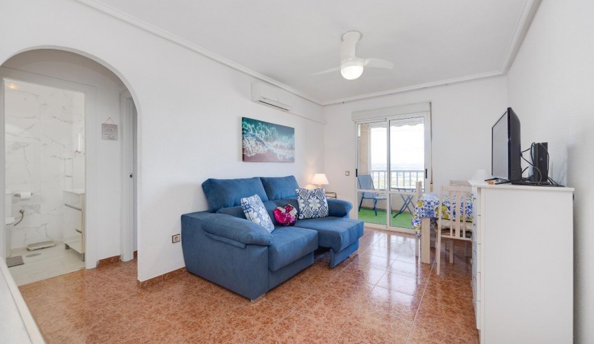 Reventa - Ático -
Torrevieja - Centro