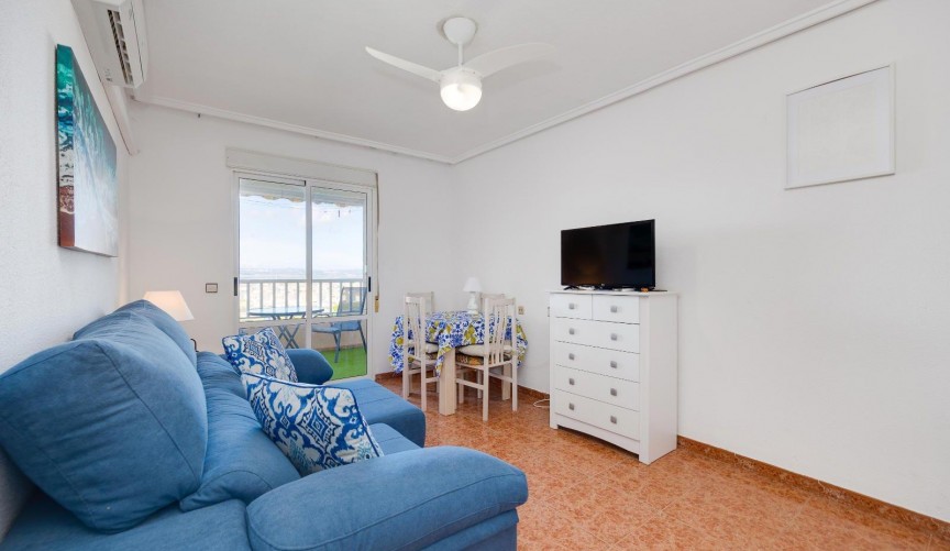 Reventa - Ático -
Torrevieja - Centro