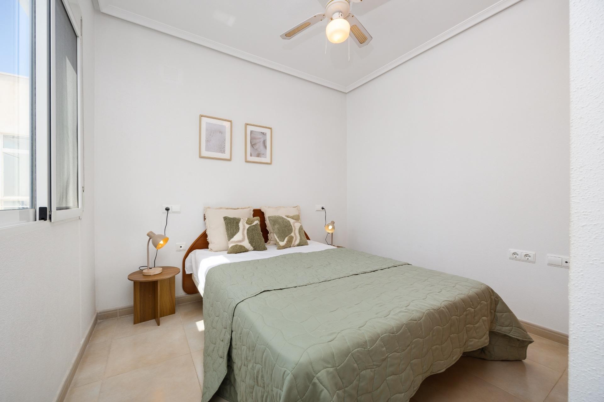 Reventa - Ático -
Torrevieja - Centro