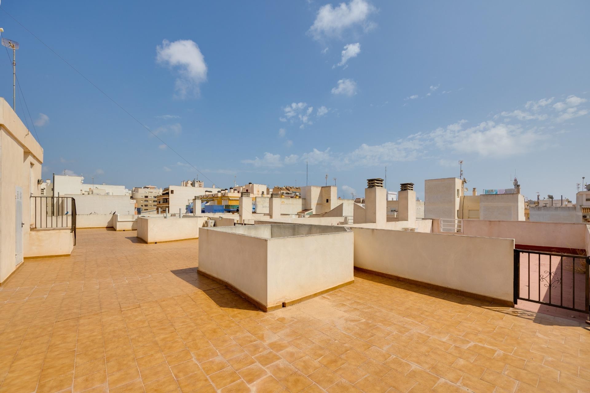 Reventa - Ático -
Torrevieja - Centro
