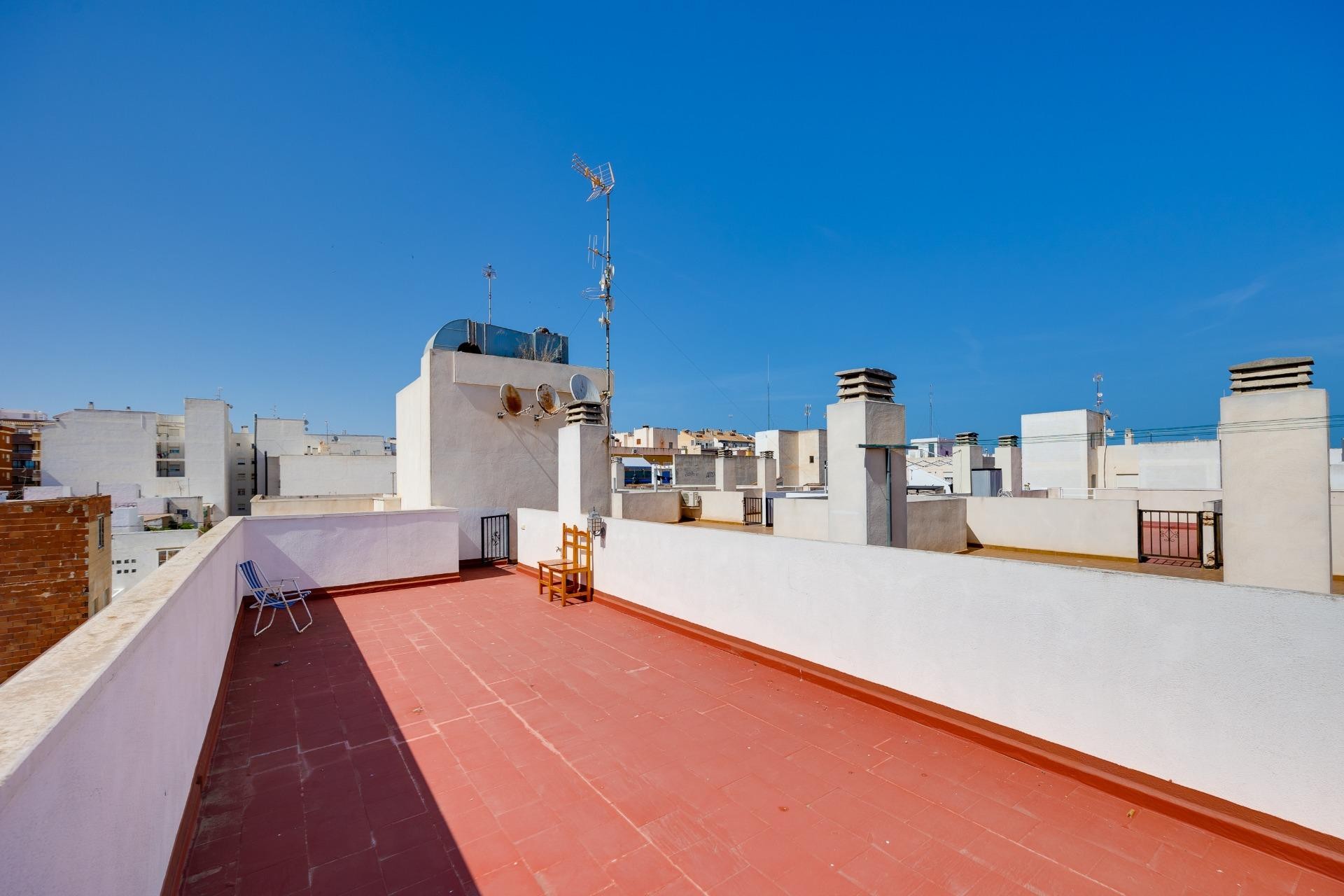 Reventa - Ático -
Torrevieja - Centro