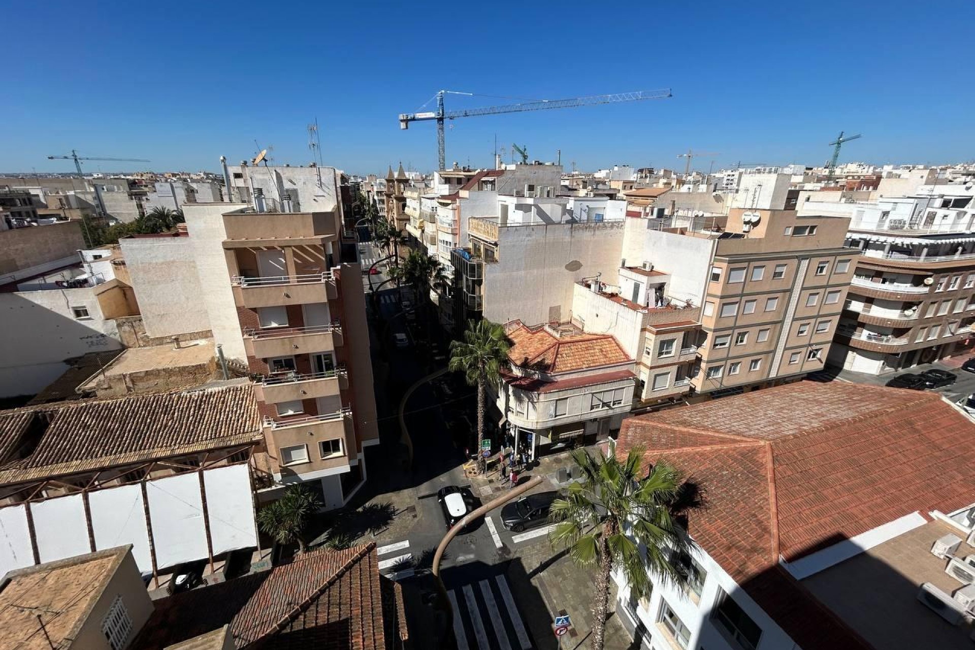 Reventa - Ático -
Torrevieja - Centro