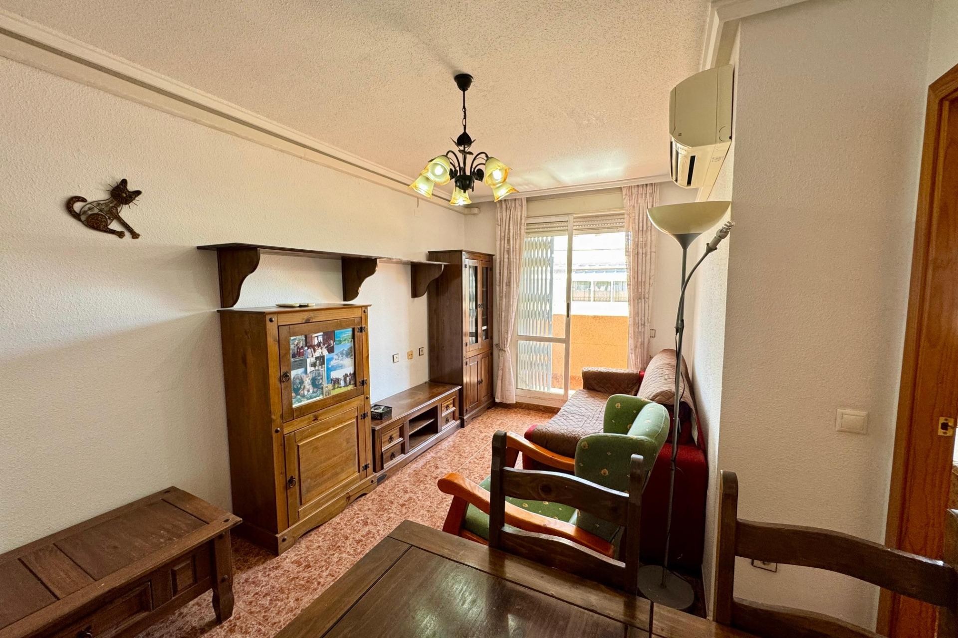 Reventa - Ático -
Torrevieja - Costa Blanca