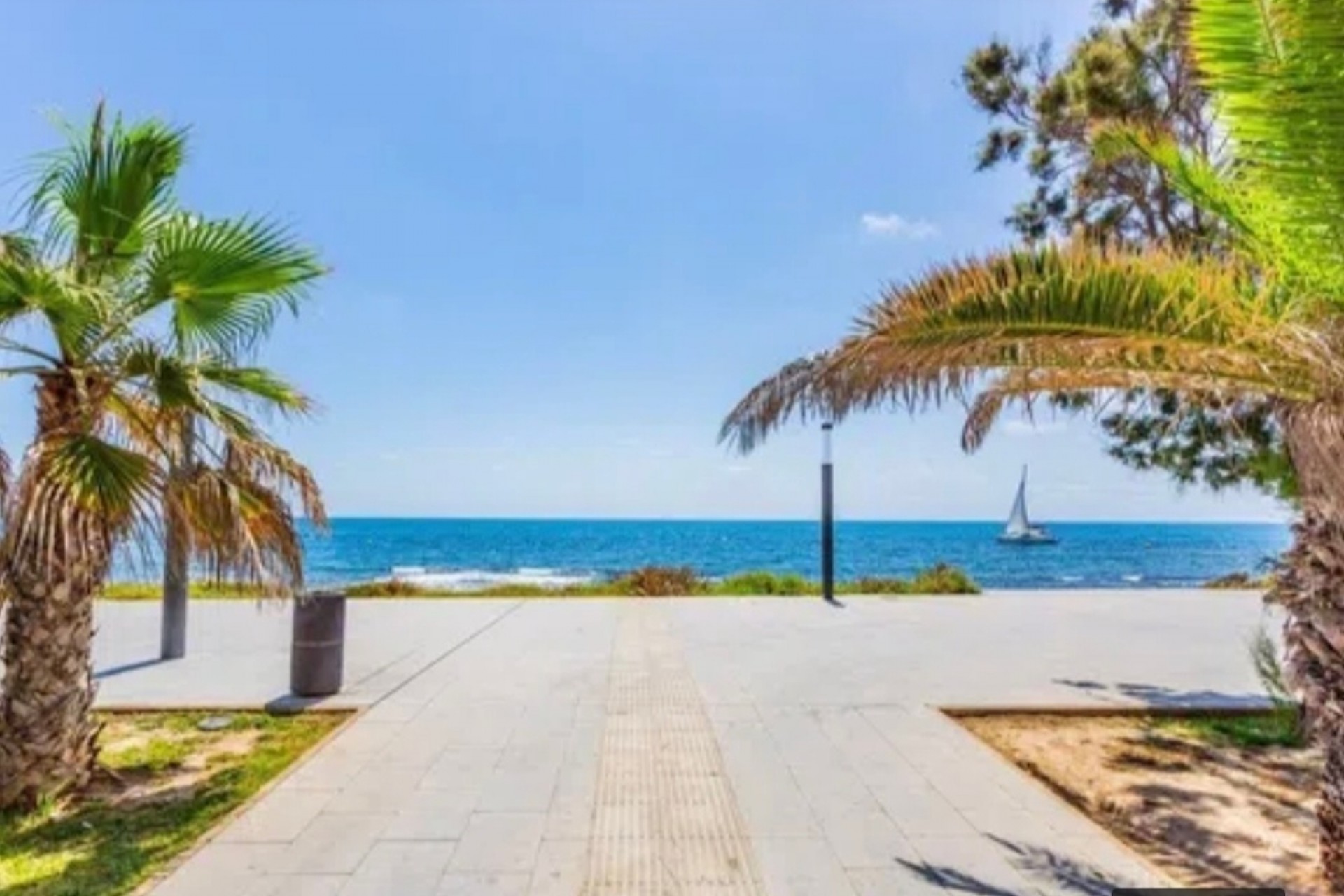 Reventa - Ático -
Torrevieja - Costa Blanca