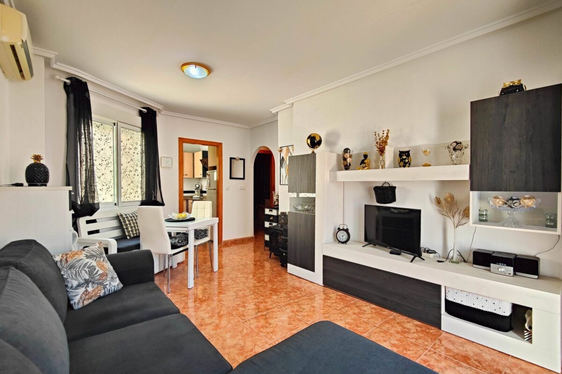 Reventa - Ático -
Torrevieja - Costa Blanca