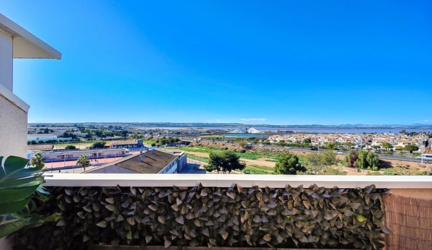 Reventa - Ático -
Torrevieja - Costa Blanca