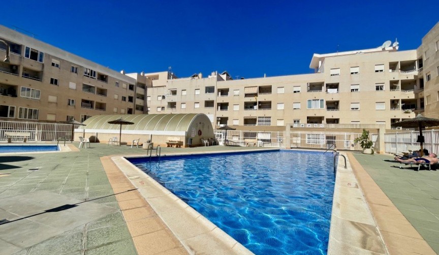 Reventa - Ático -
Torrevieja - Costa Blanca