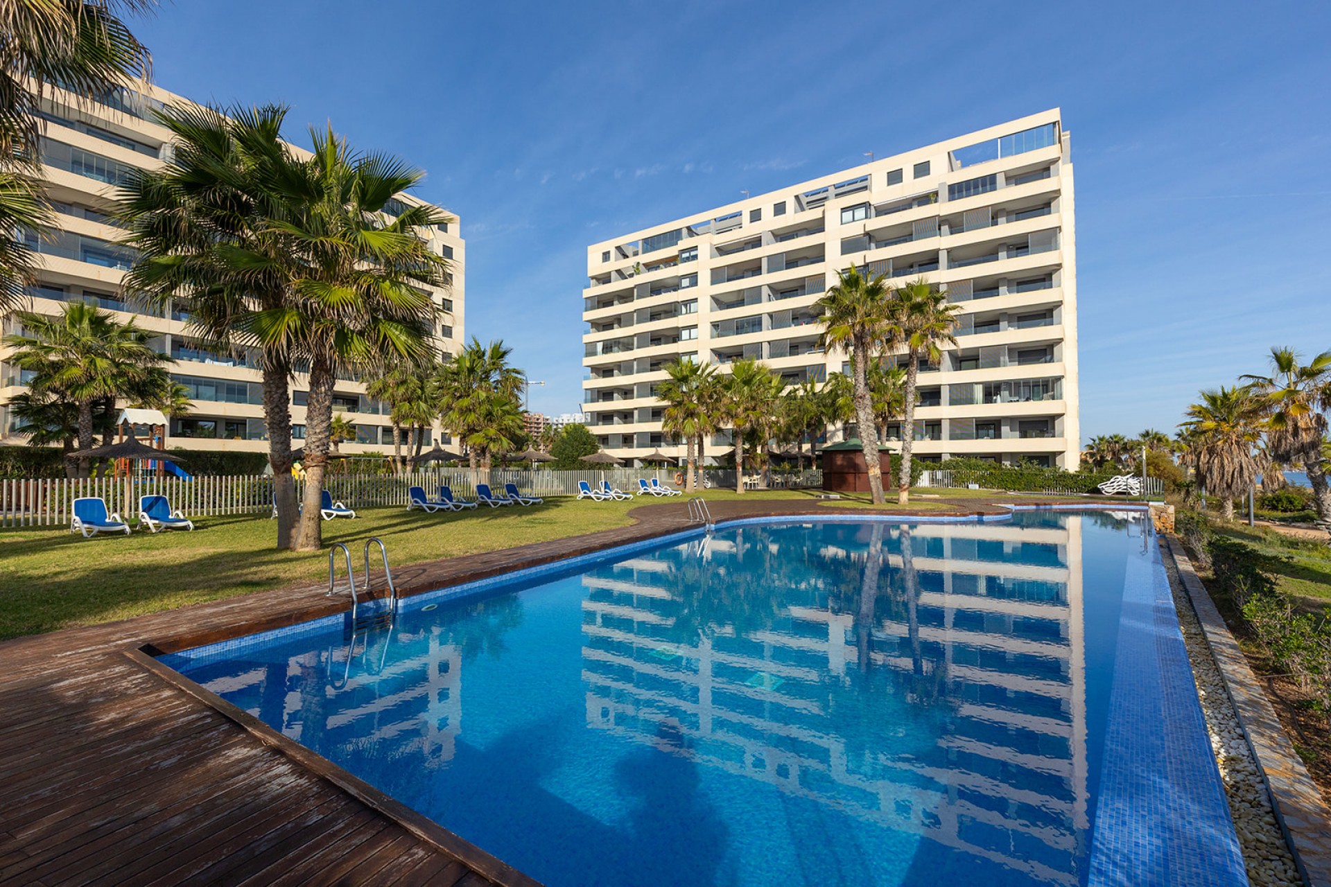 Reventa - Ático -
Torrevieja - Costa Blanca