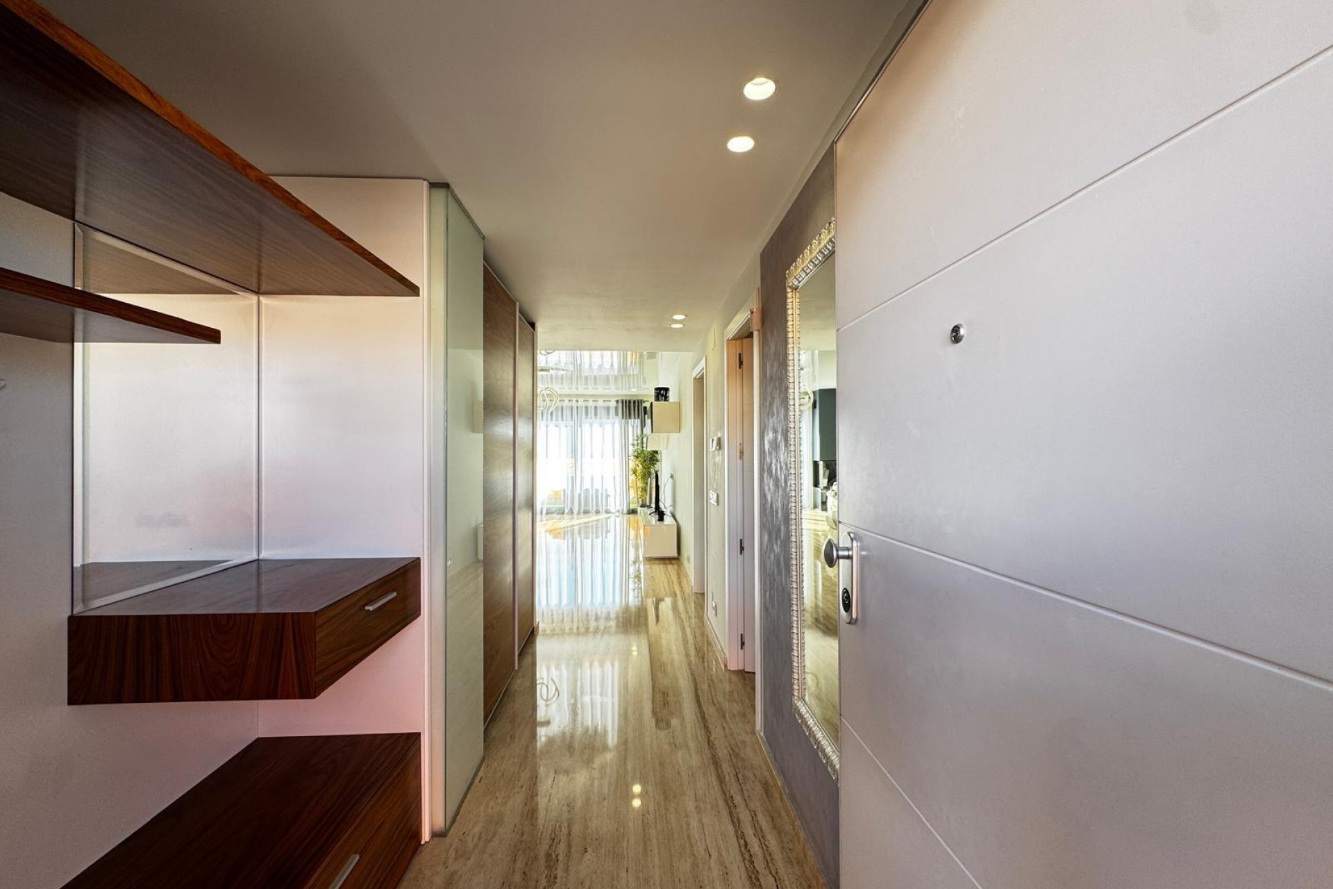 Reventa - Ático -
Torrevieja - Estacion De Autobuses