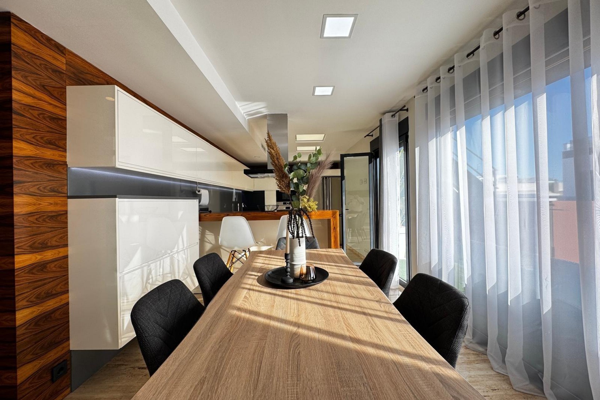 Reventa - Ático -
Torrevieja - Estacion De Autobuses