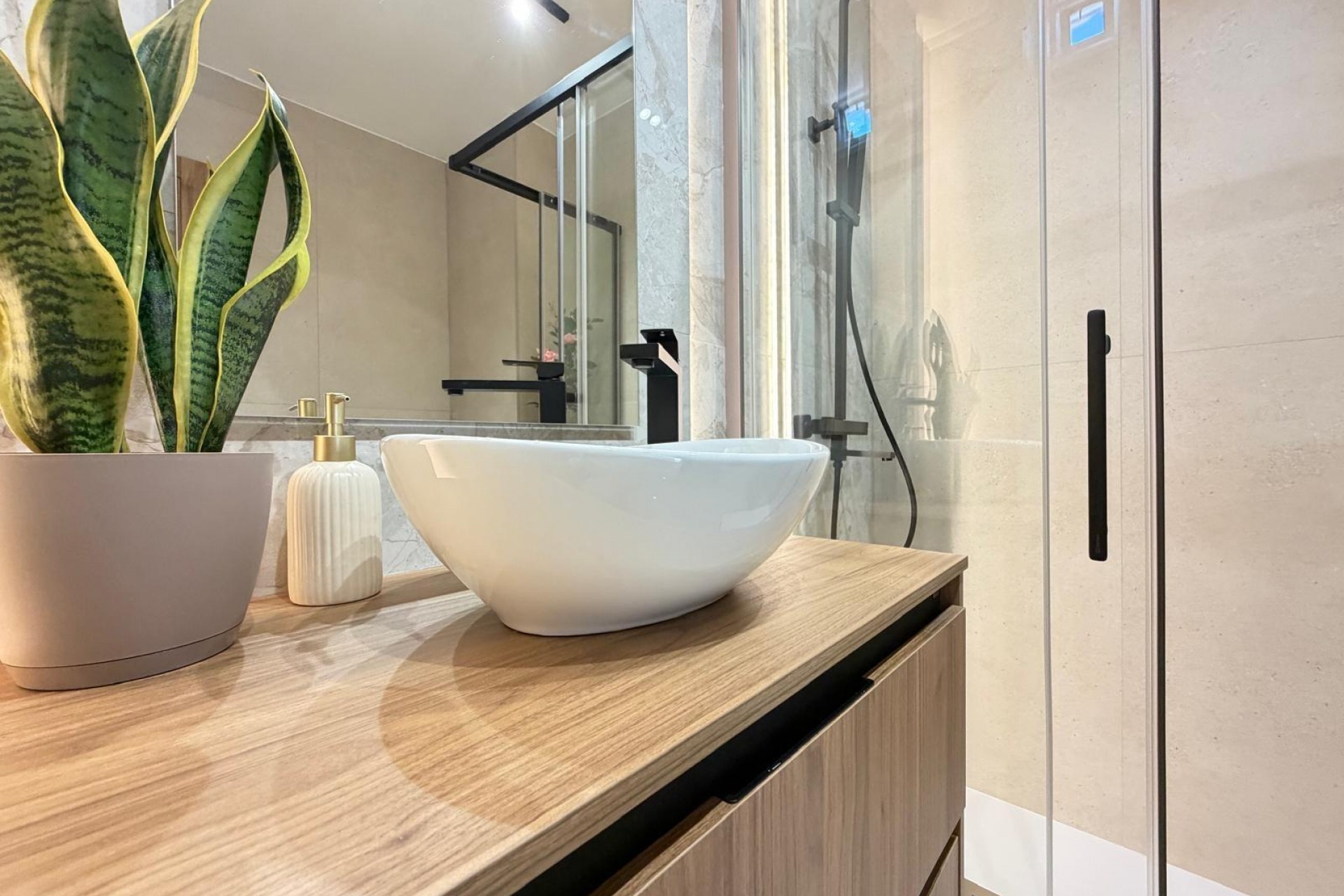 Reventa - Ático -
Torrevieja - Estacion De Autobuses