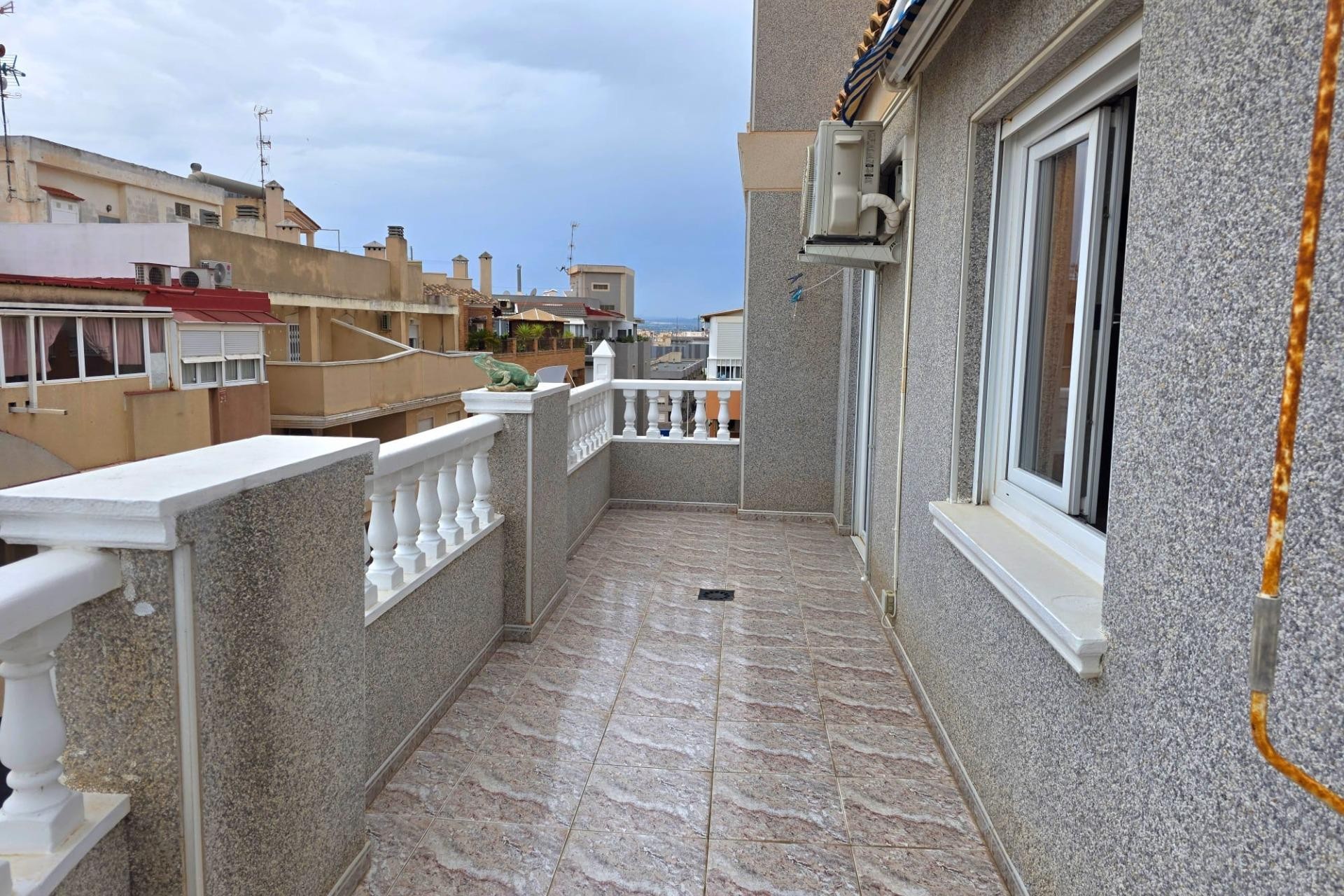 Reventa - Ático -
Torrevieja - Estacion De Autobuses