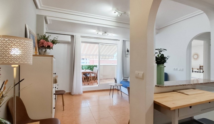 Reventa - Ático -
Torrevieja - La Mata