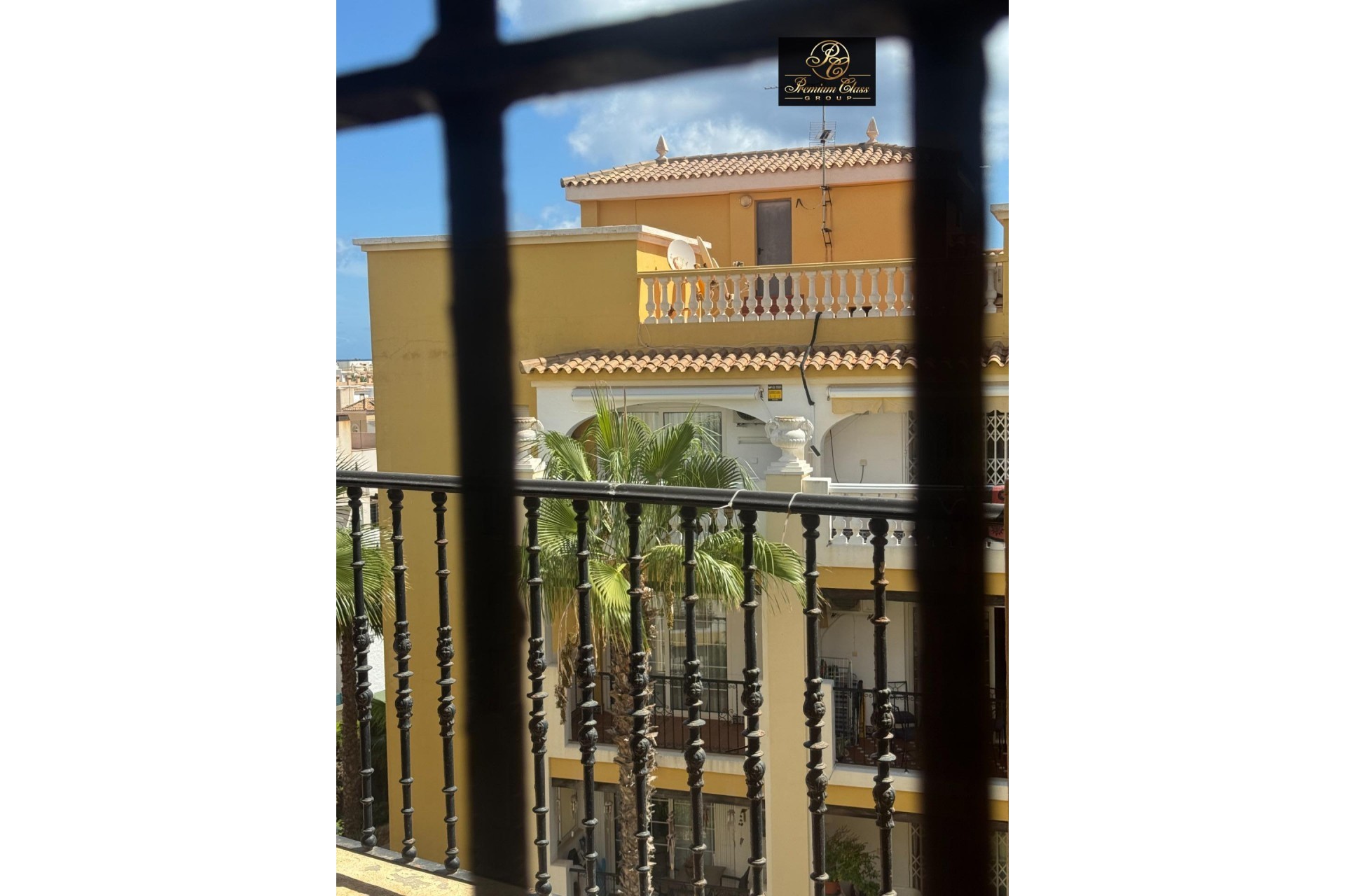 Reventa - Ático -
Torrevieja - Los Frutales