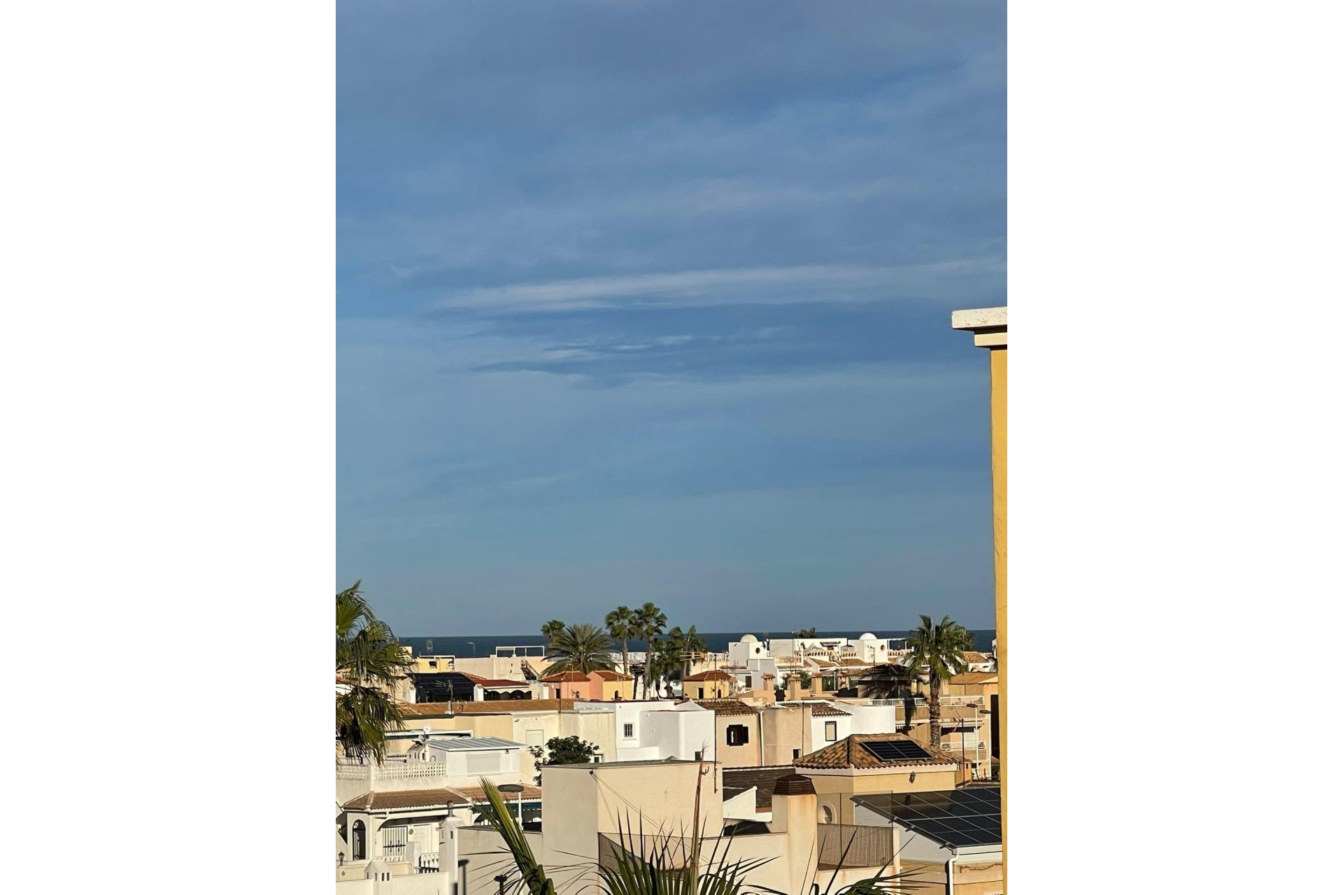 Reventa - Ático -
Torrevieja - Los Frutales