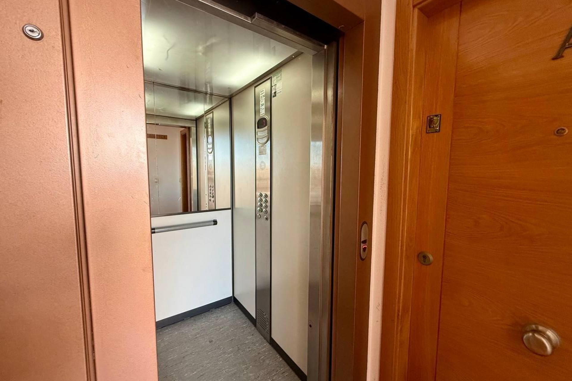 Reventa - Ático -
Torrevieja - Nueva Torrevieja