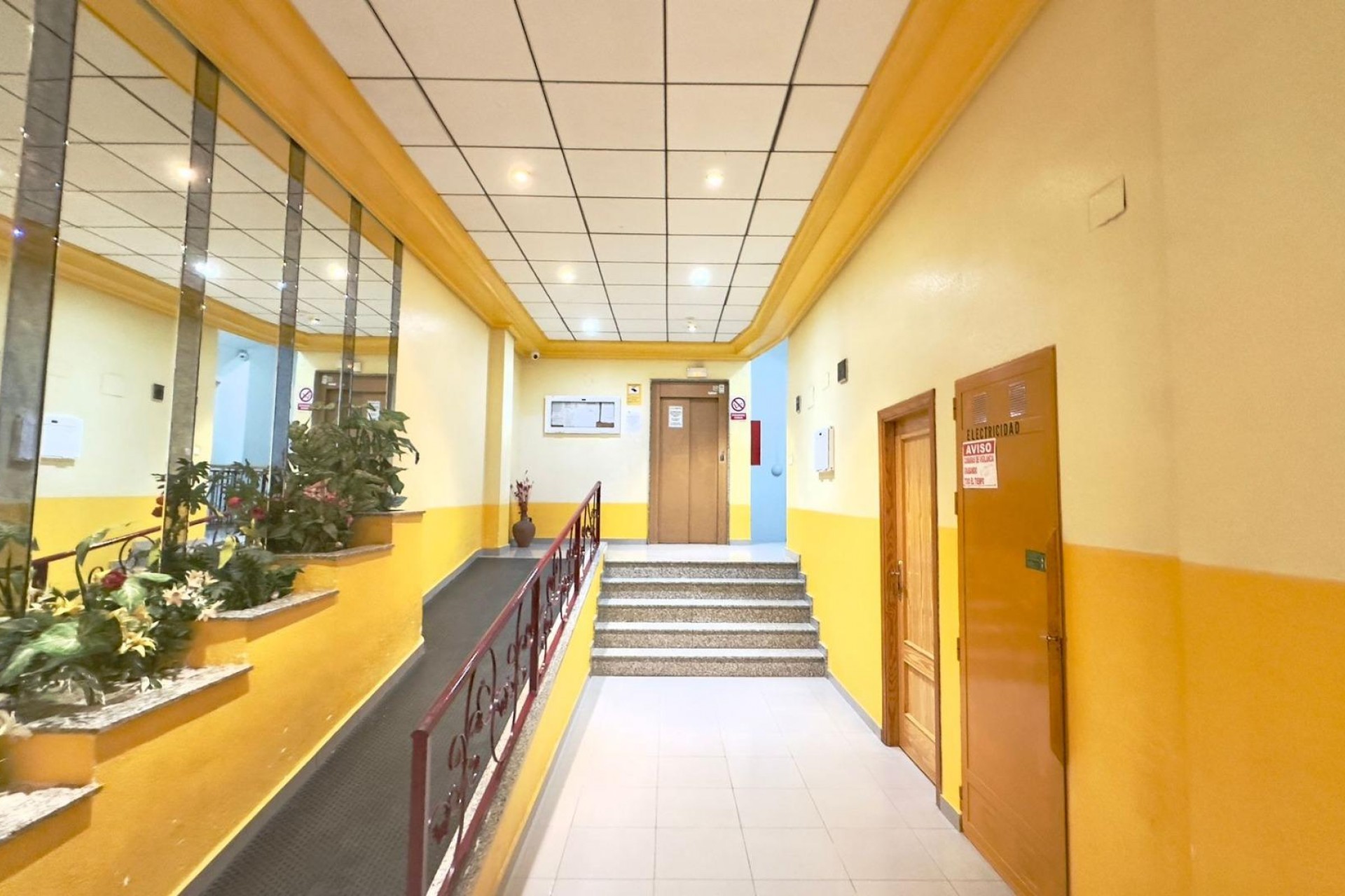 Reventa - Ático -
Torrevieja - PARQUE DE LAS NACIONES