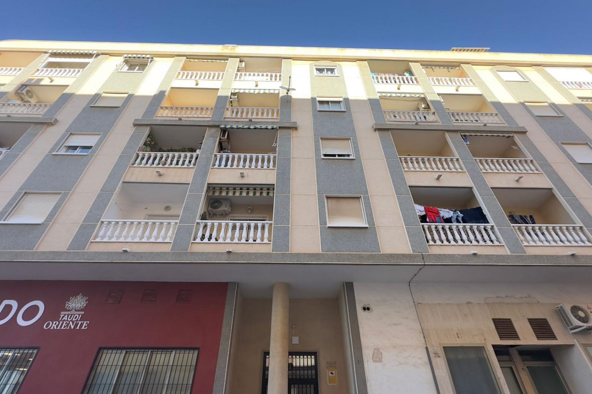 Reventa - Ático -
Torrevieja - PARQUE DE LAS NACIONES