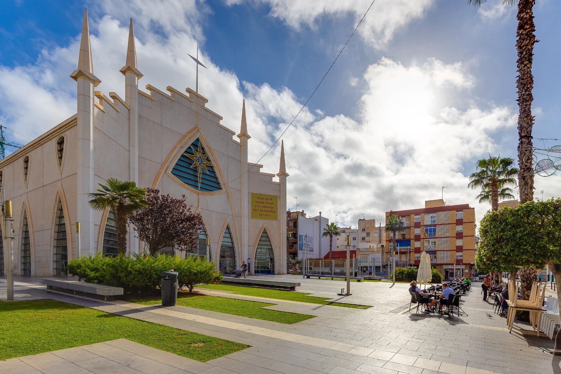 Reventa - Ático -
Torrevieja - Paseo Maritimo