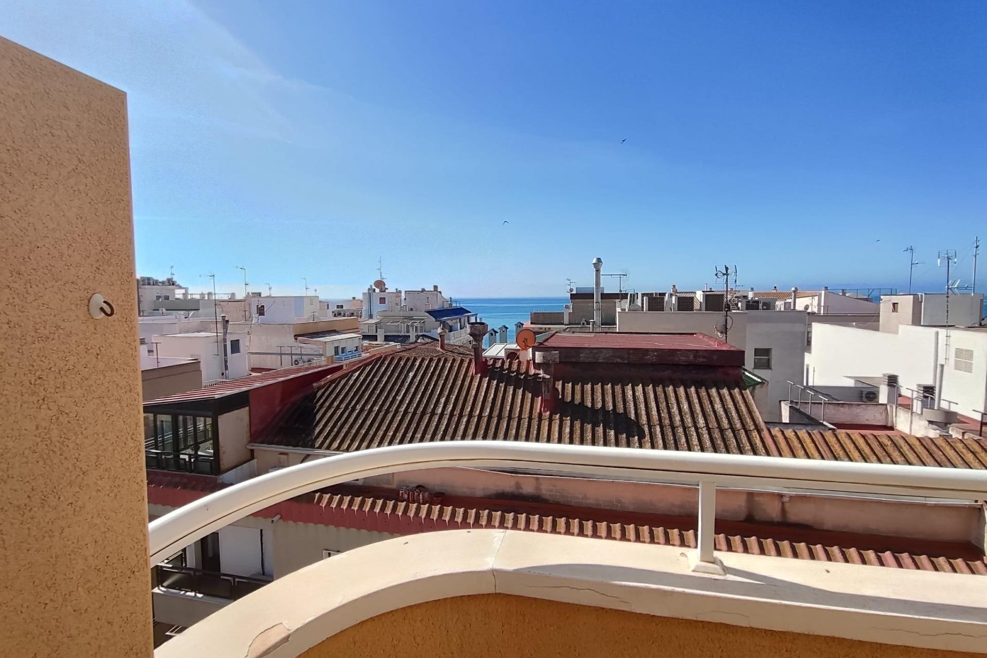 Reventa - Ático -
Torrevieja - Paseo Maritimo