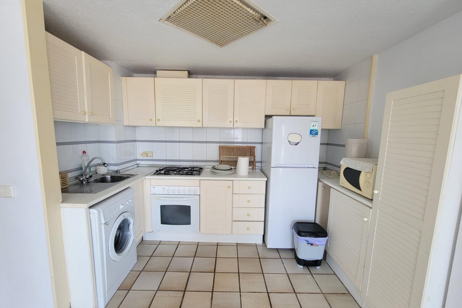 Reventa - Ático -
Torrevieja - Playa De La Mata