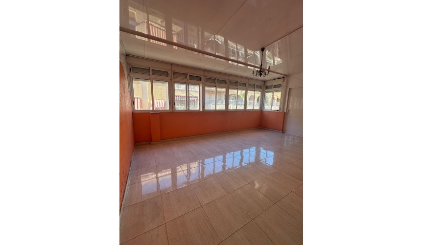 Reventa - Ático -
Torrevieja - Playa de los Locos