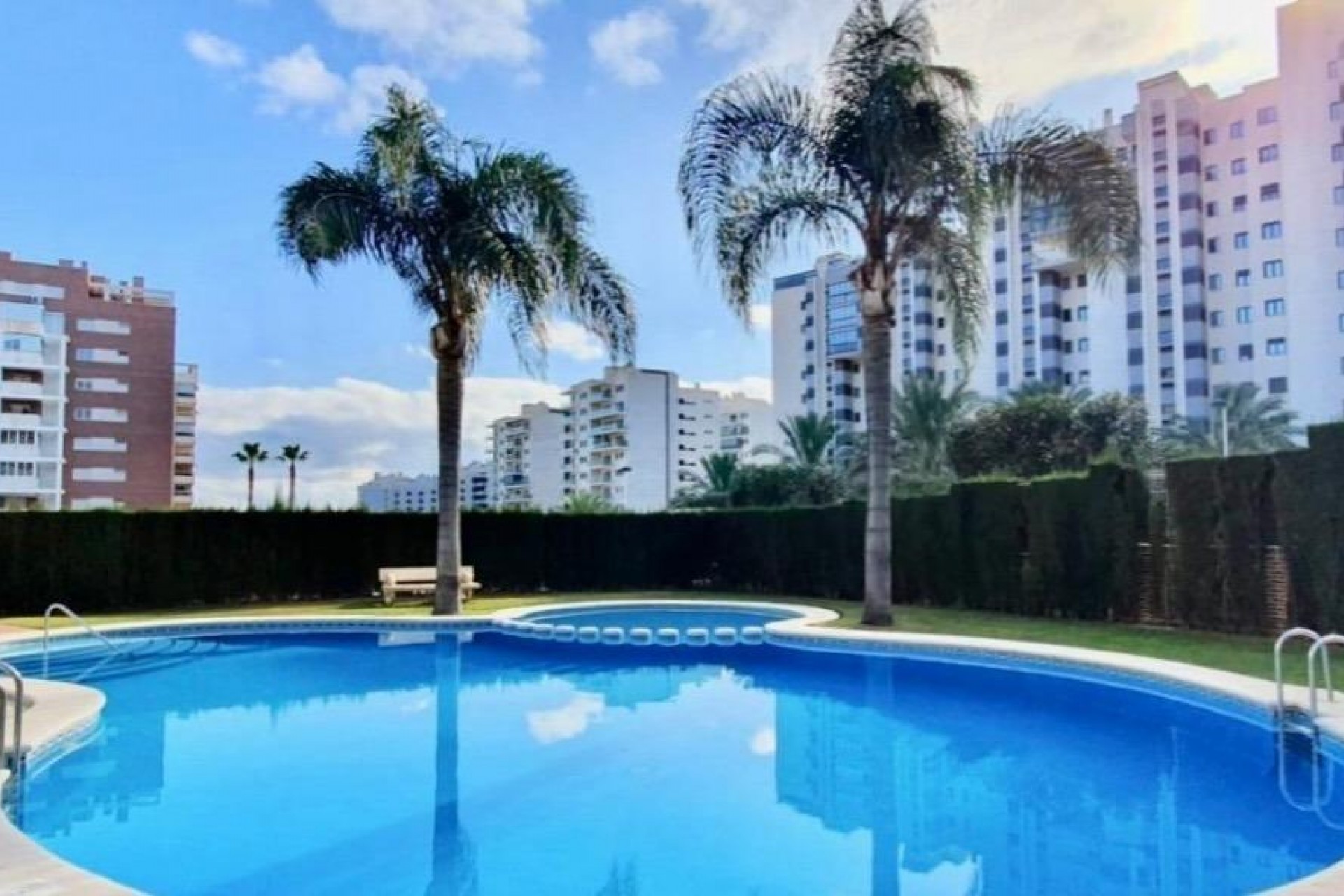 Reventa - Ático -
Villajoyosa - Cala Villajoyosa