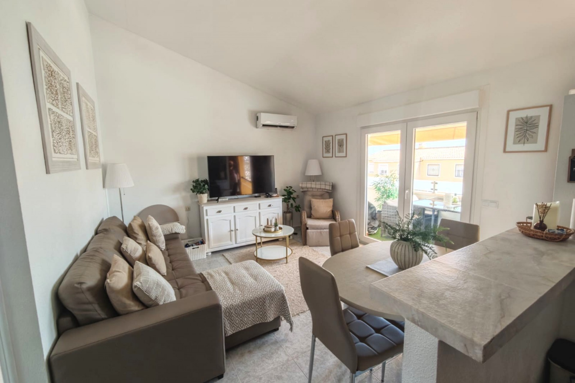 Reventa - Ático -
Villamartin - Costa Blanca