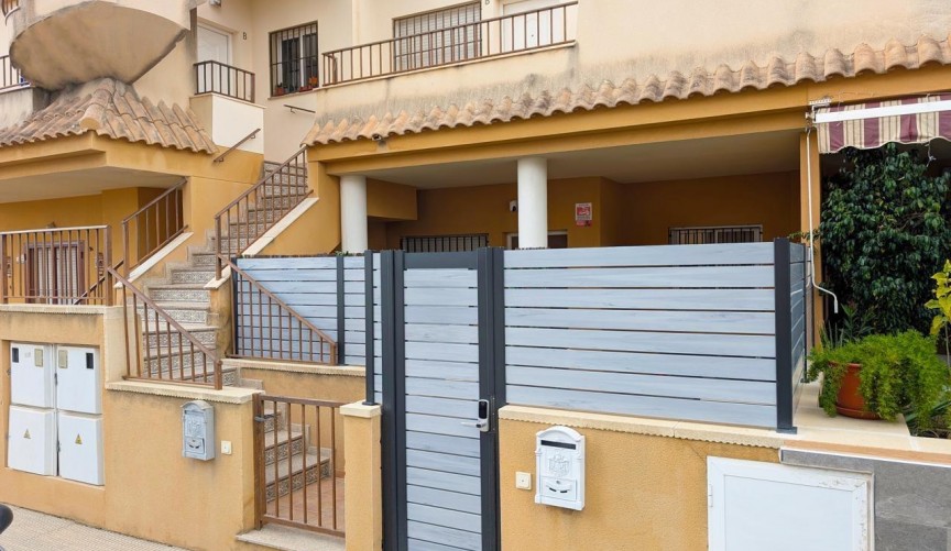 Reventa - Bungalow -
Benejúzar