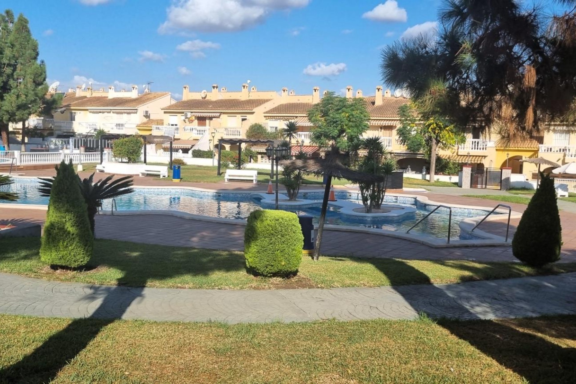 Reventa - Bungalow -
El Campello - Pueblo Acantilado-lanuza