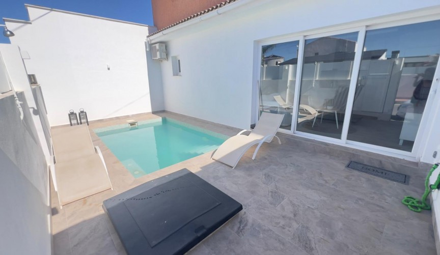 Reventa - Bungalow -
Orihuela Costa - La Regia