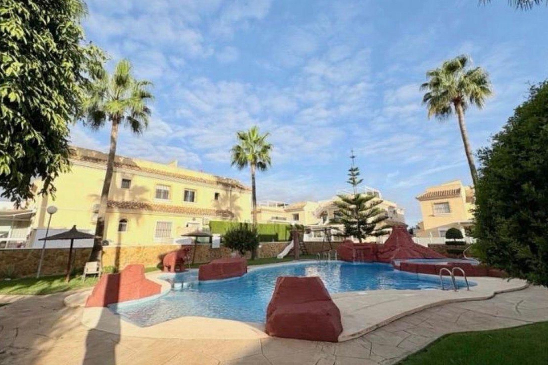 Reventa - Bungalow -
Orihuela Costa - Los Dolses