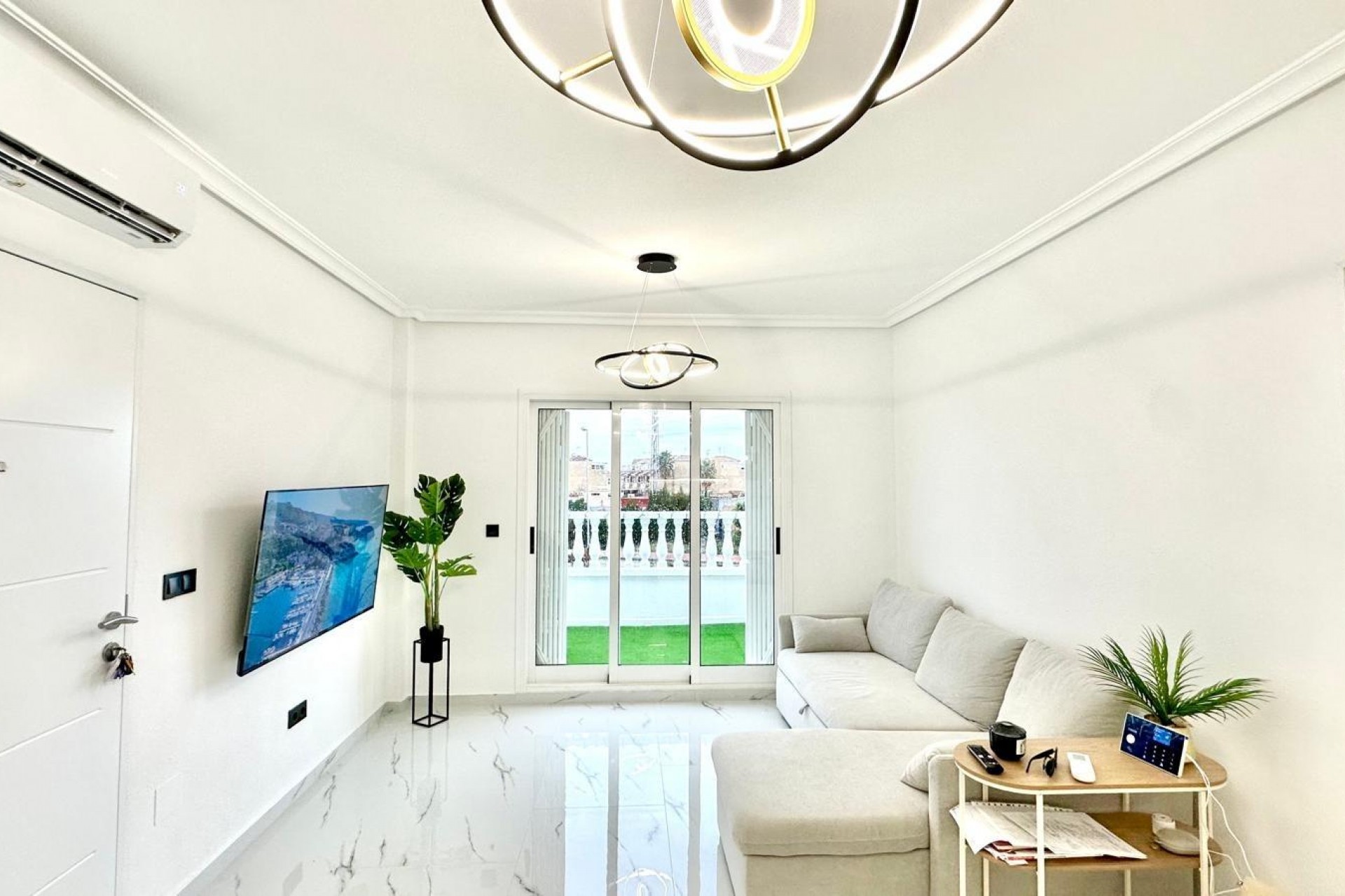 Reventa - Bungalow -
Orihuela Costa - Playa Flamenca Norte