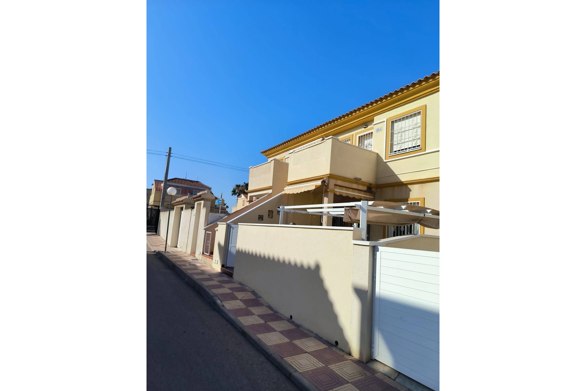 Reventa - Bungalow -
Orihuela Costa - Playa Flamenca