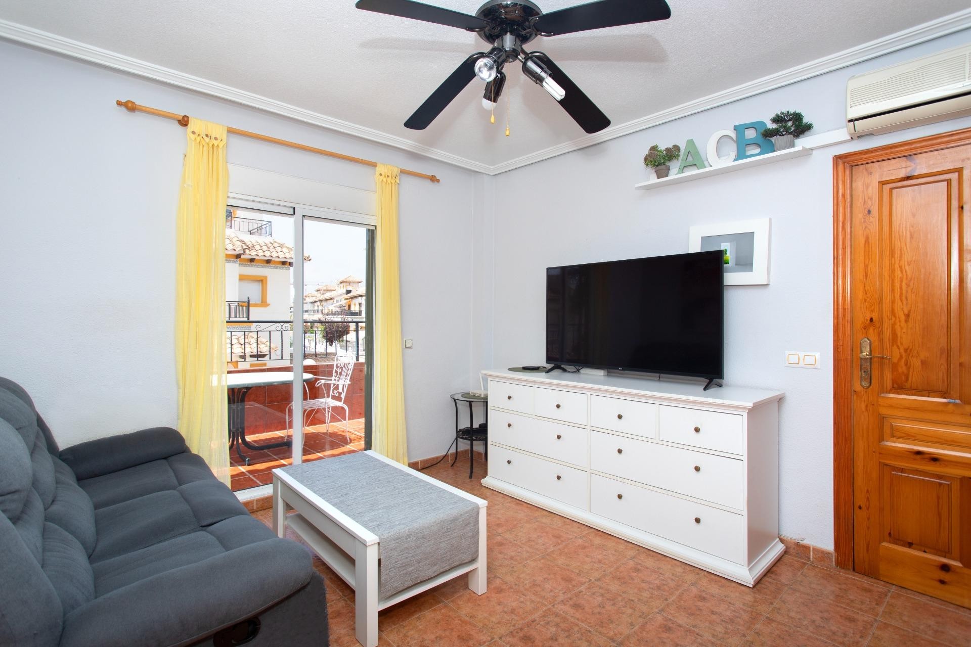 Reventa - Bungalow -
Orihuela Costa - Punta Prima