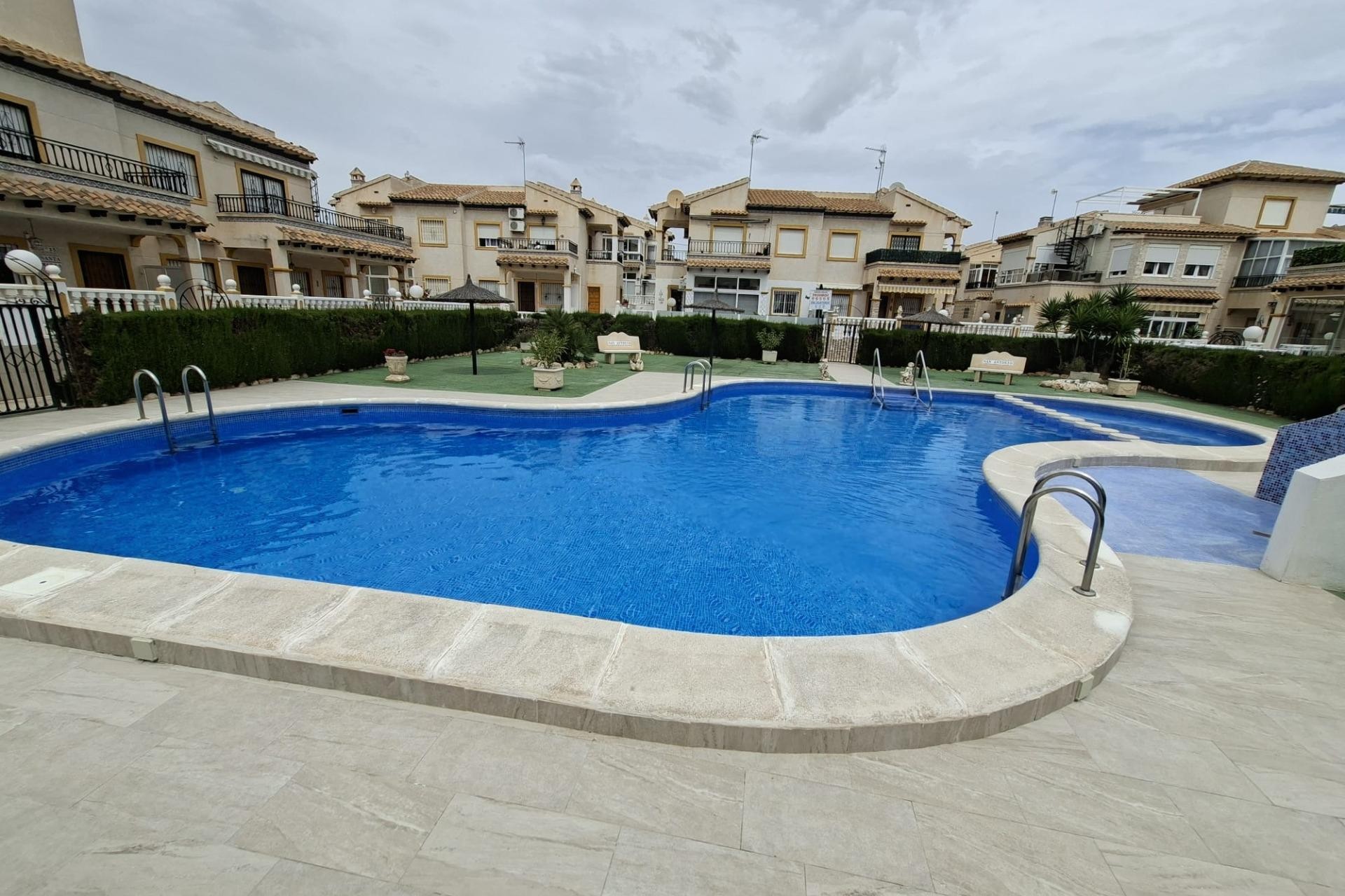 Reventa - Bungalow -
Orihuela Costa - Punta Prima