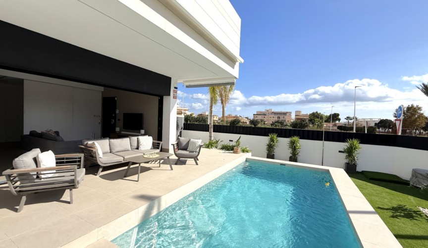 Reventa - Bungalow -
Pilar de la Horadada - Costa Blanca
