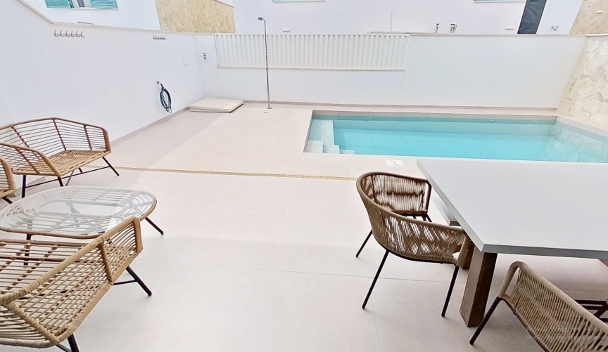 Reventa - Bungalow -
Pilar de la Horadada - El Mojón