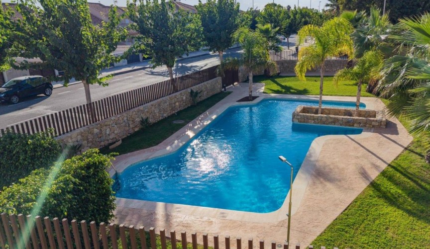 Reventa - Bungalow -
Pilar de la Horadada - La Torre De La Horadada