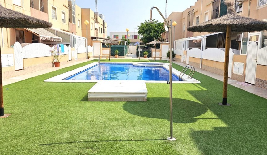 Reventa - Bungalow -
Santiago de la Ribera - San Blas