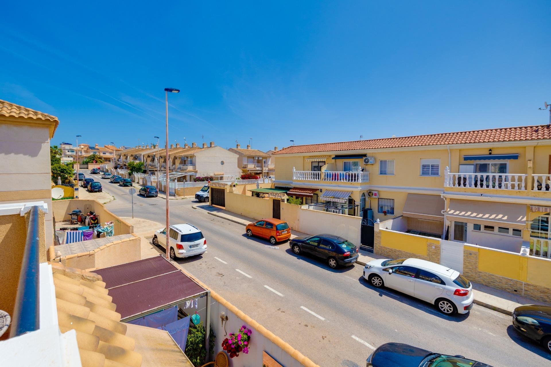 Reventa - Bungalow -
Torrevieja - aguas nuevas
