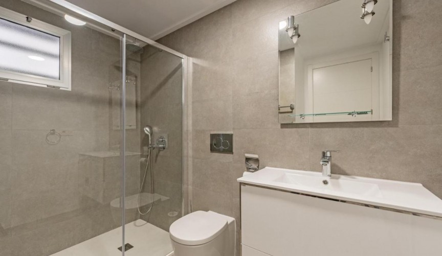 Reventa - Bungalow -
Torrevieja - Auguas Neuvas