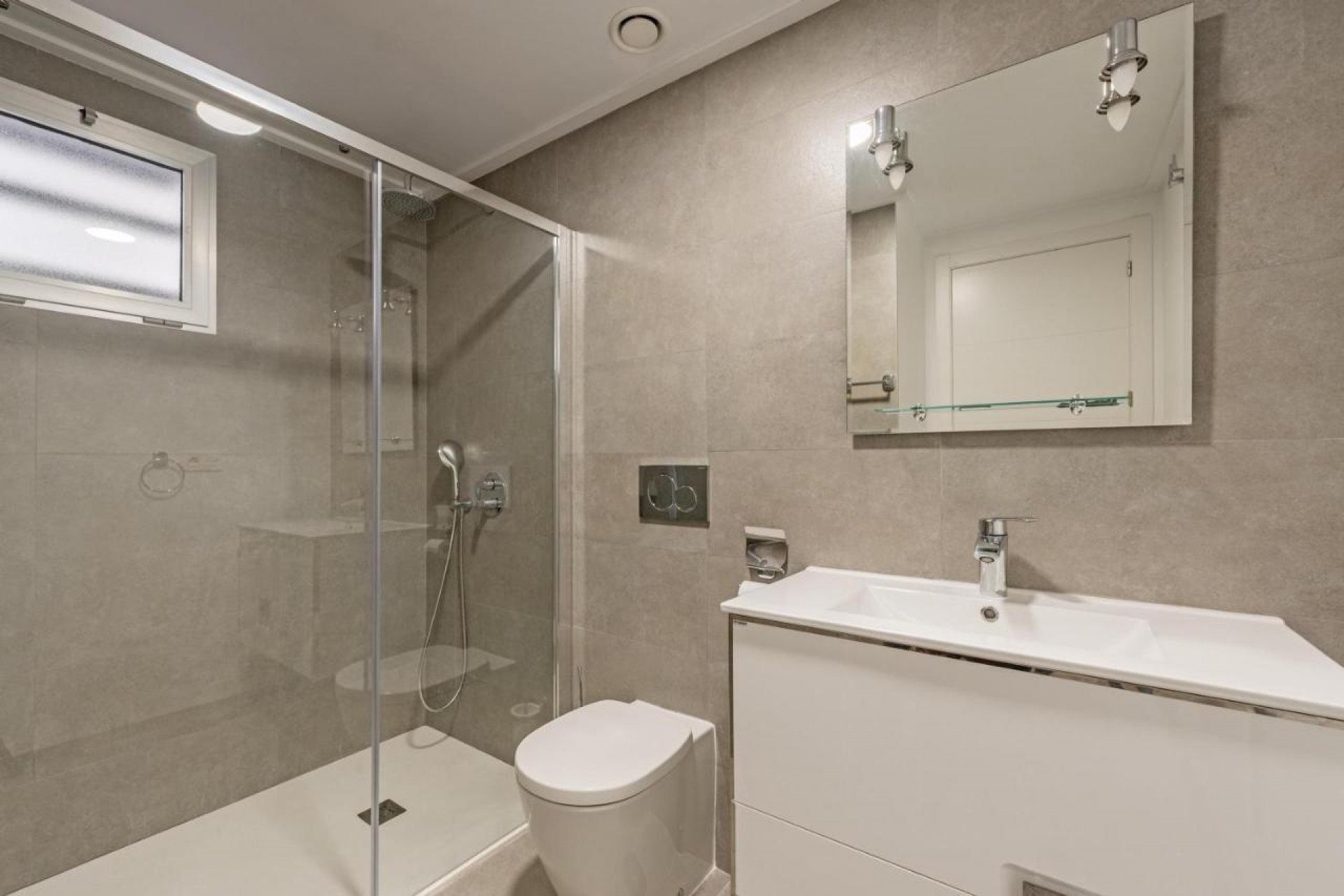 Reventa - Bungalow -
Torrevieja - Auguas Neuvas